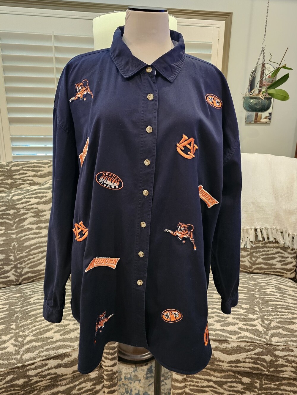 Auburn University Collegiate Collection Button Up Navy Blue Shirt Women’s 3X